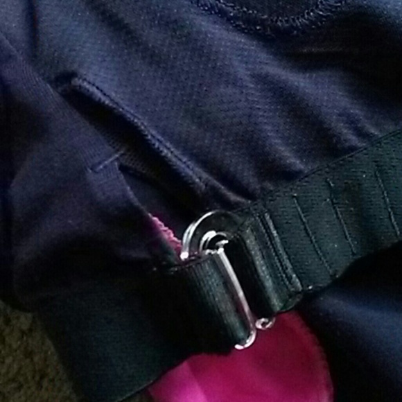 Lululemon crisscross tank top - Picture 6 of 7